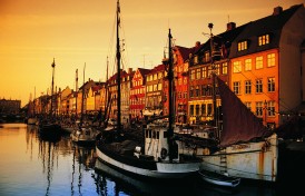 Nyhavn  i eftermiddags sol